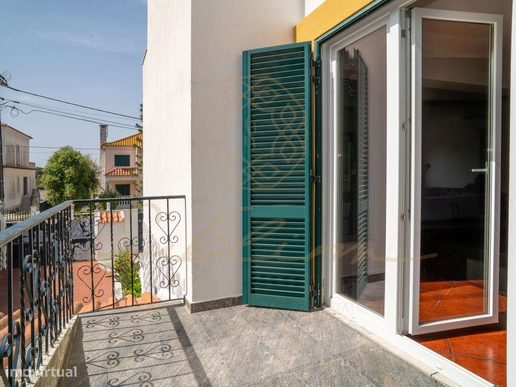 Moradia Isolada com 6 Assoalhadas , Piscina , Garagem Perto das Praias-10