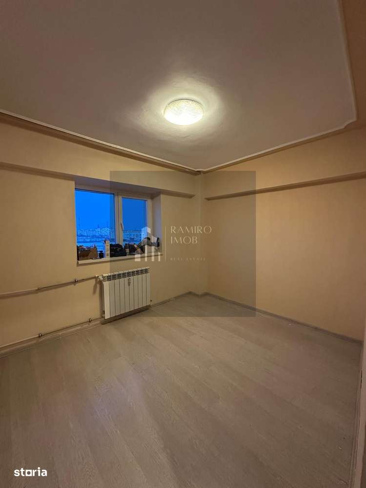 3 Camere, Aparatorii Patriei, 1 min de Metrou, Partial Renovat