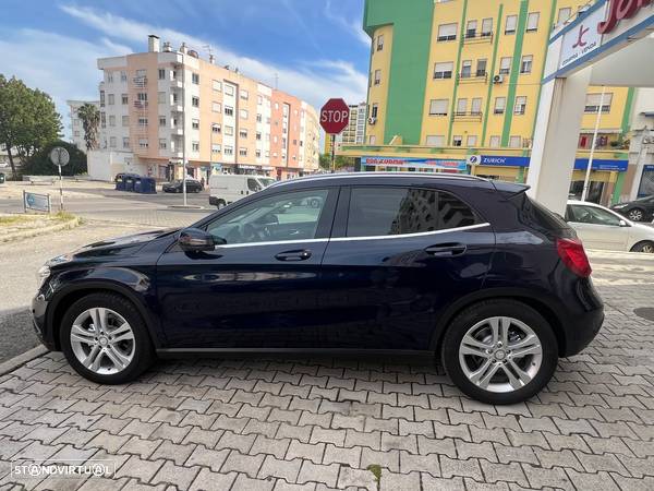 Mercedes-Benz GLA 180 (CDI) d Urban - 3