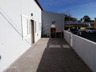 Moradia V3, totalmente remodelada, Setúbal - Grande imagem: 2/23