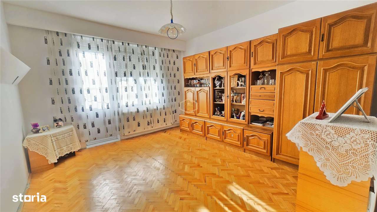 VIDEO | Casa spatioasa cu 8 camere, garaj si curte proprie | Baritiu-15