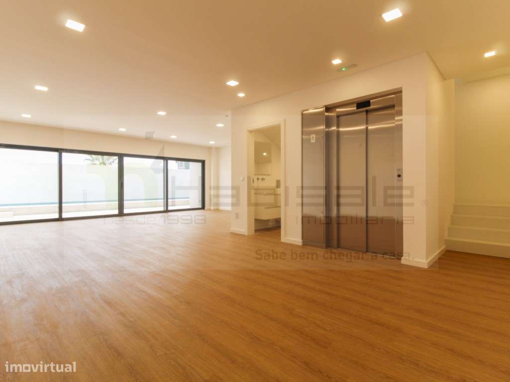 Moradia de Luxo com elevador, piscina e vista panorâmica, em Loures-51