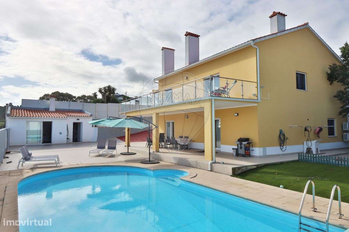 Moradia T4 para venda-24