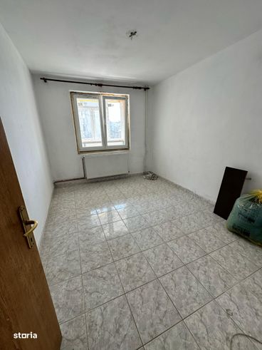 De vanzare – Apartament 3 camere | Strada Margeanului, Rahova-9