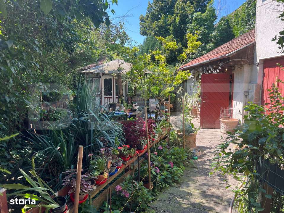 Casa, stil clasic, ultracentral – Teren 1344 mp - Imagine principală: 5/9