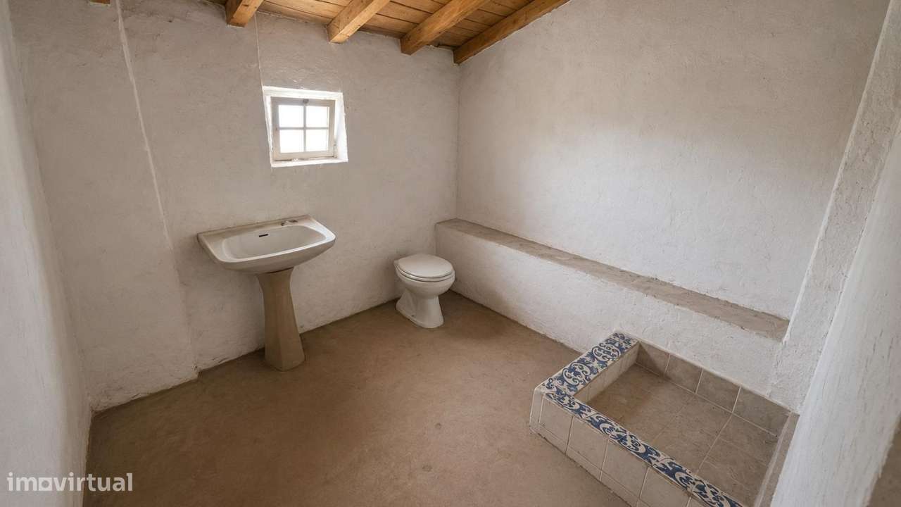 Moradia T2 com Terreno – São Miguel do Rio Torto, Abrantes-12