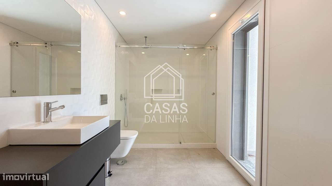 Moradia T6 de Luxo na Verdizela-27