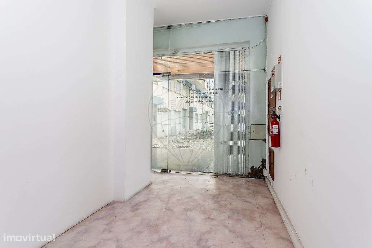 Loja  para arrendamento - Grande imagem: 4/17