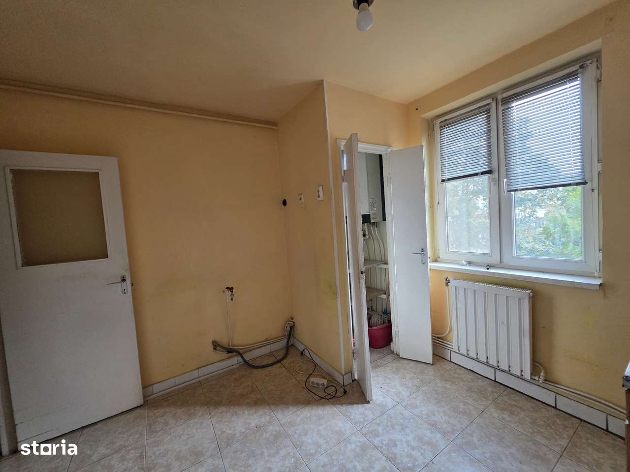 Apartament 3 camere decomandat suprafata 73mp–Deva, str. Progresului-8