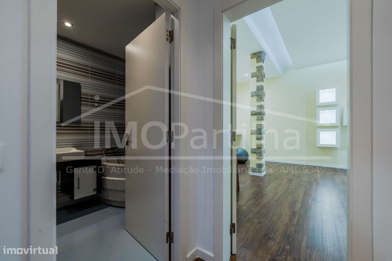 Moradia T5 | 358 m2 | Piscina e Campo de Basquetebol| Rio de Mouro-25