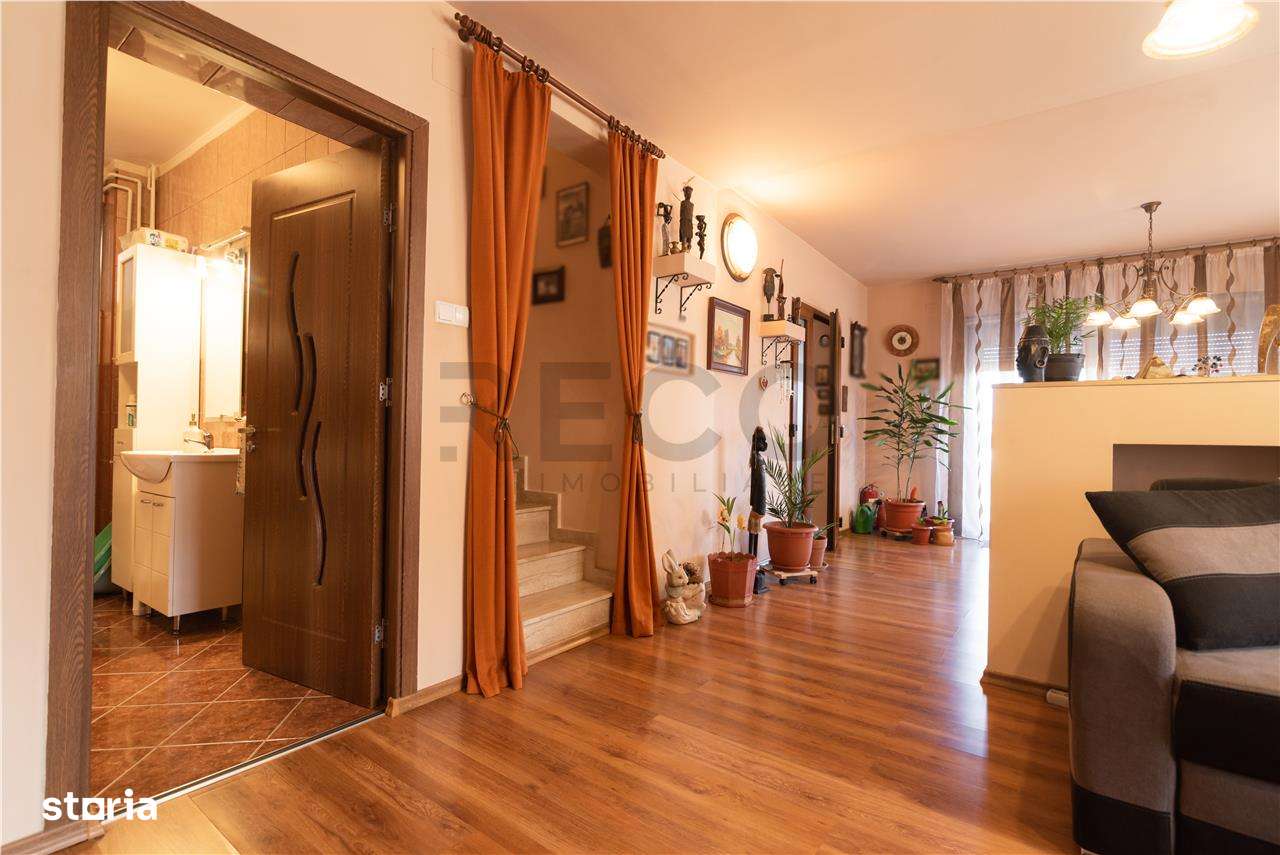 Casa P+M cu 4 camere+living+loc de luat masa in Santion - Imagine principală: 5/20