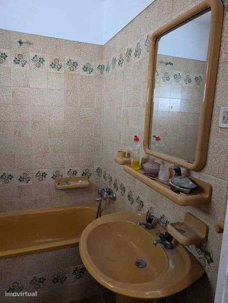 T4 na bonita Vila de Verride com logradouro - arrendamento acessível - Grande imagem: 5/12