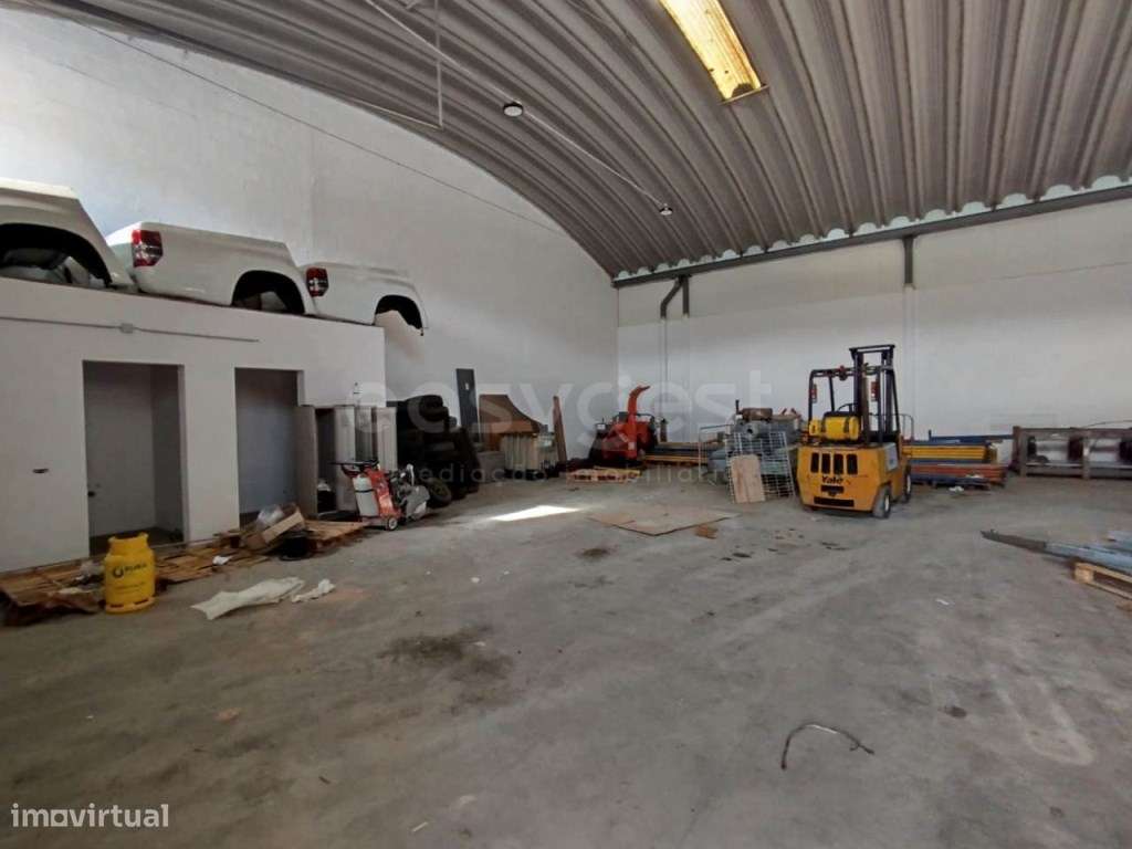 Armazém na Zona Industrial do Alto Padrão, na Lousã - Grande imagem: 4/12