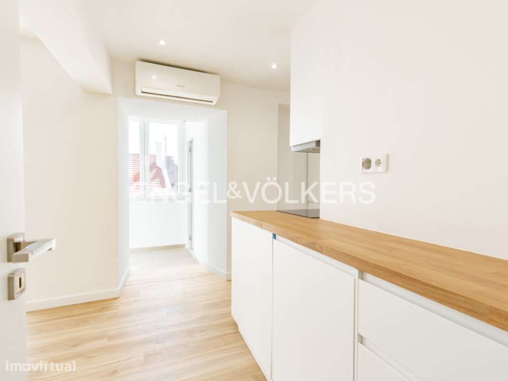 Apartamento T2+1 Totalmente Remodelado com Jardim Privativo em São ... - Grande imagem: 5/21