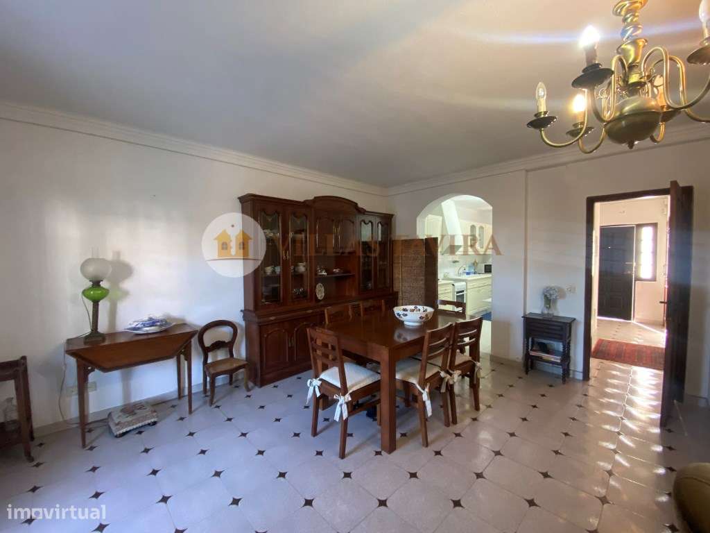 MORADIA COM 3 QUARTOS E GARAGEM - ALAGOA - ALTURA-6