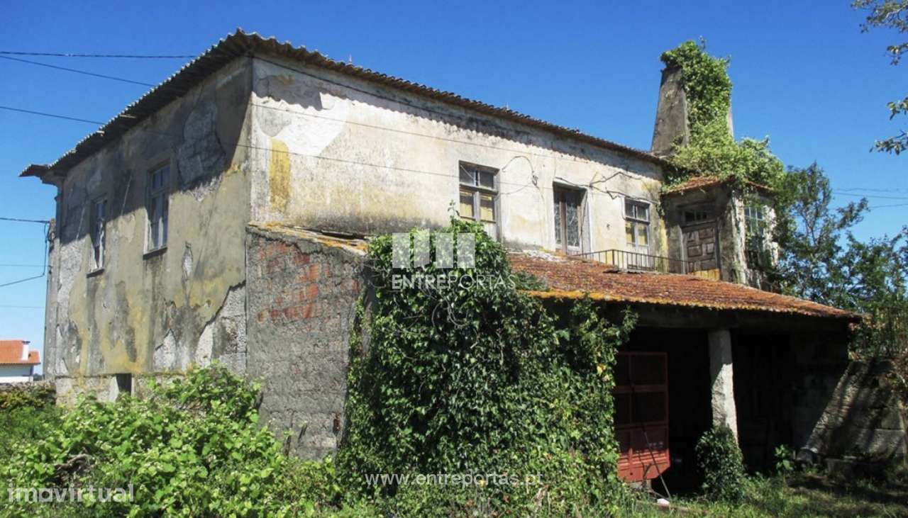 Venda de imponente prédio em pedra, Chafé, Viana do Castelo - Grande imagem: 4/30