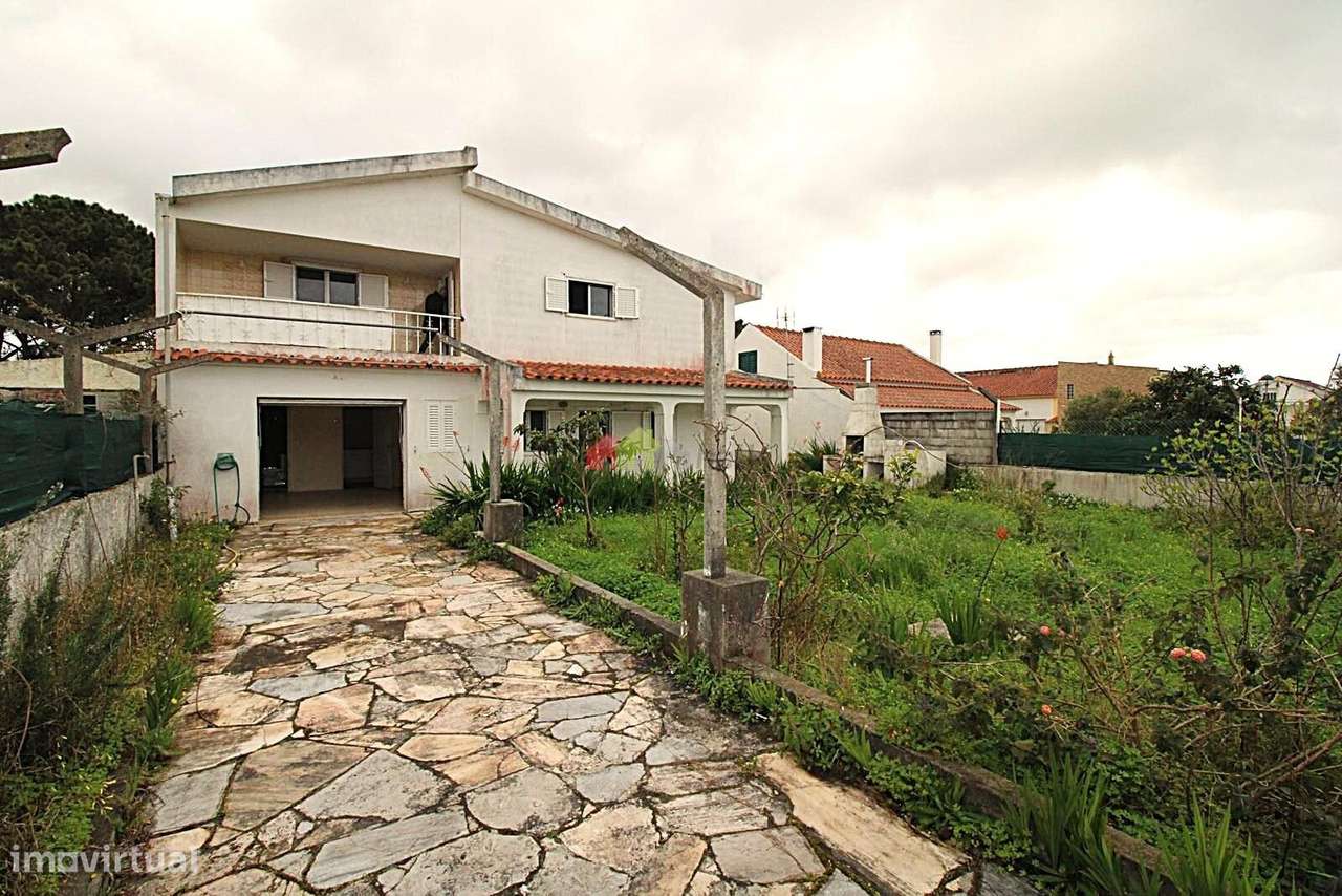 Moradia T3+1 na Lagoa de Albufeira - Sesimbra-0