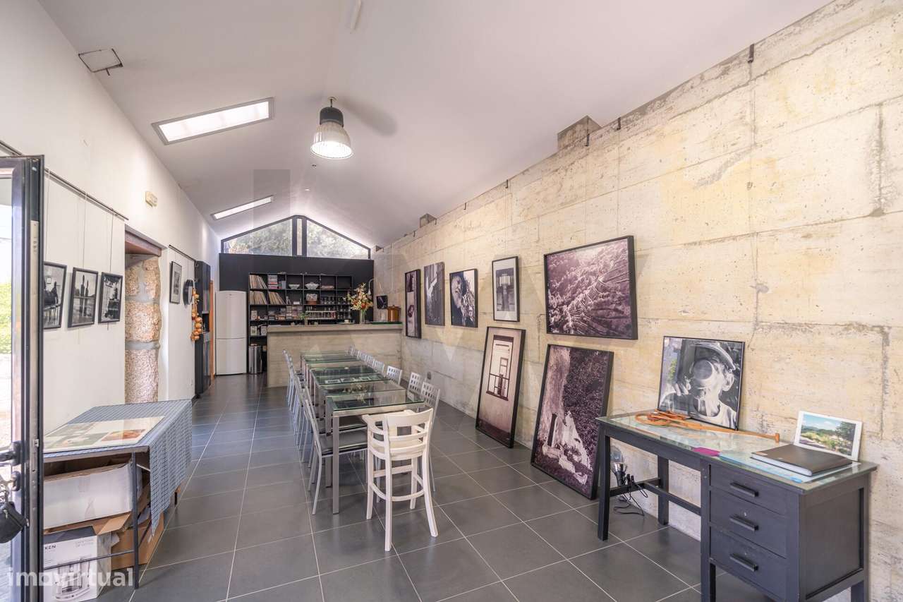 Moradia | Alojamento Local | Café Atelier | Piscina | Garagem | Ruína-50