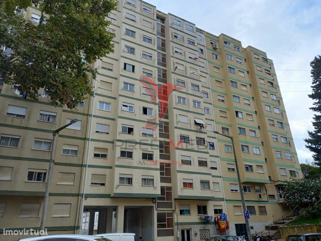 Apartamento T2 | Remodelado e Equipado | Odivelas