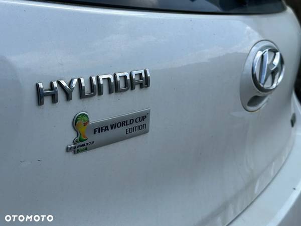 Hyundai i10 1.2 Fifa World Cup Edition - 9