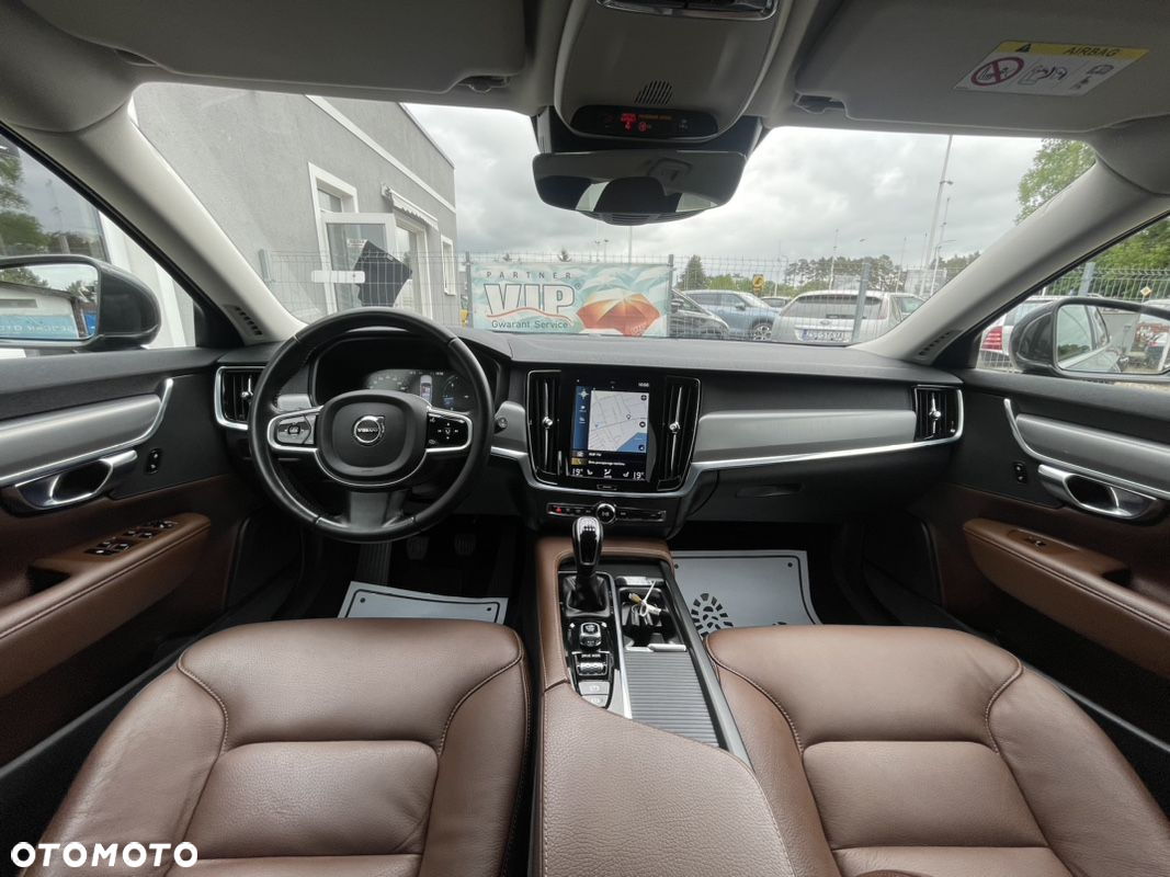 Volvo V90 D3 Momentum - 4