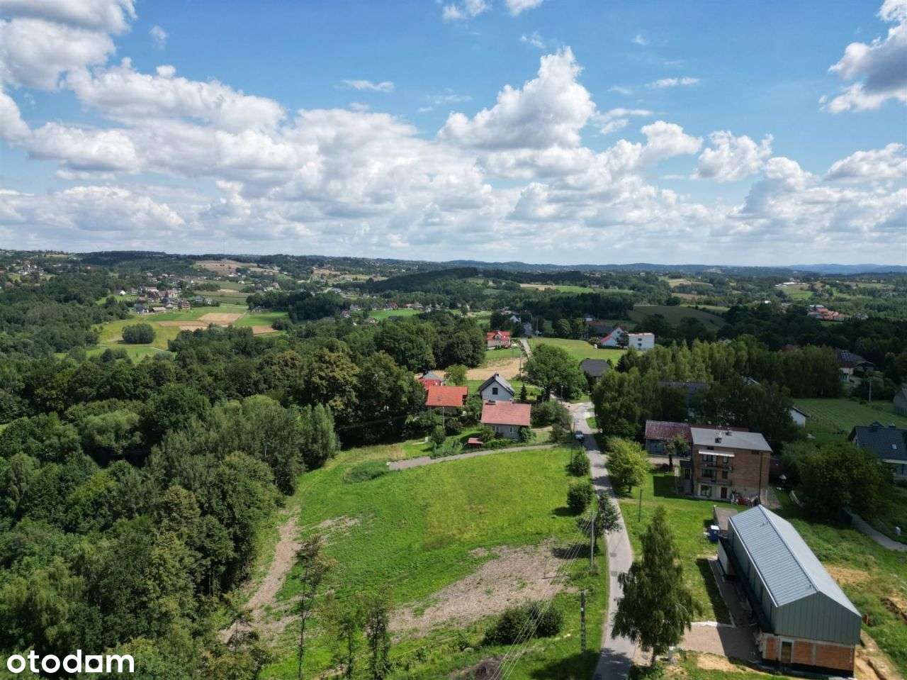 Działka budowlana 8 arów w spokojnym miejscu.-13