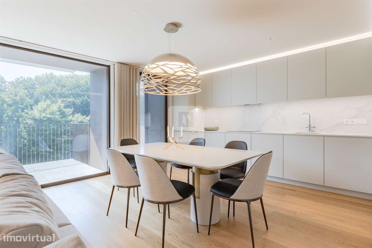 Apartamento T4 aos Jardins da Arrábida com Varanda 16 m2 - Grande imagem: 5/50