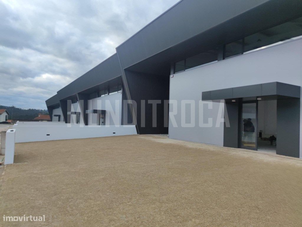 Pavilhão em Manhente - Grande imagem: 1/9