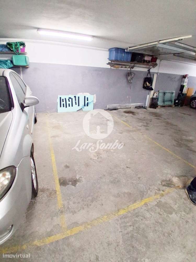 Apartamento T2, localizado, em Baguim do Monte, próximo ao metro da...-13