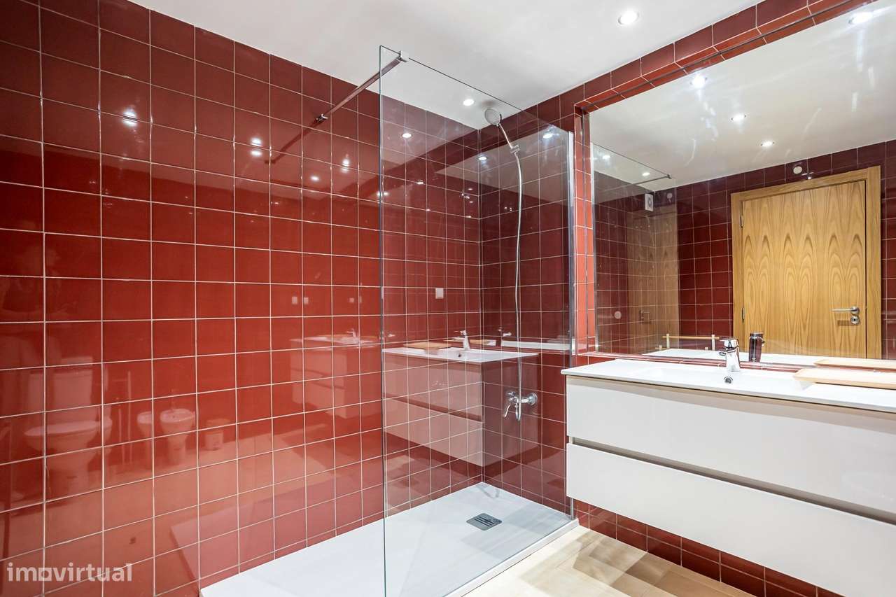 Moradia Geminada T2+1 em Condomínio de Luxo no Algarve-29