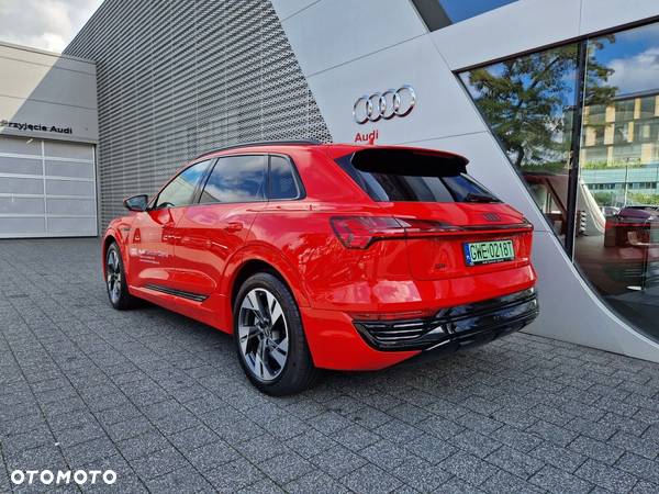 Audi e-tron - 4