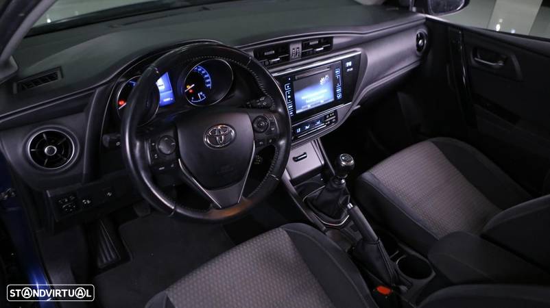 Toyota Auris Touring Sports 1.4 D-4D C.+P.Techo+P.Sport - 7