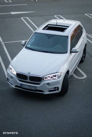 BMW X5 xDrive35i Sport-Aut - 24