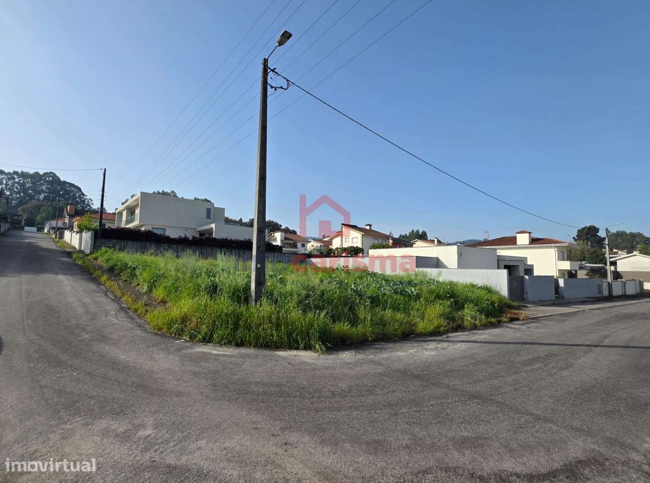 Lote de Terreno para Construção com 467m2 em Vila das Aves, Santo Tirs-7