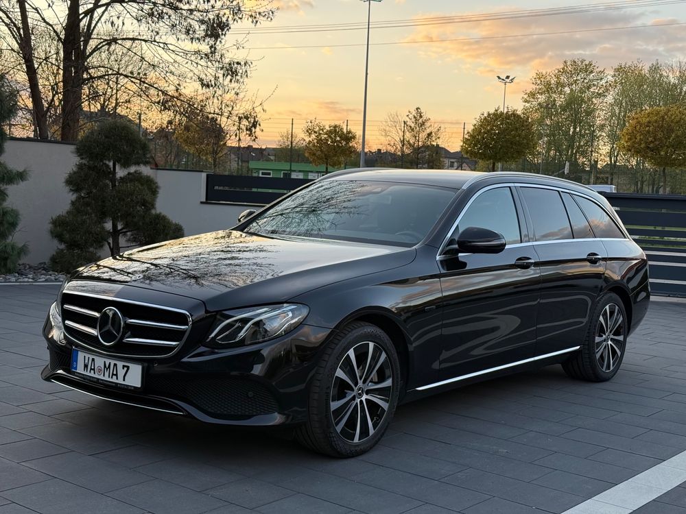 Mercedes-Benz E W213 300 de 9G-TRONIC Avantgarde 2019