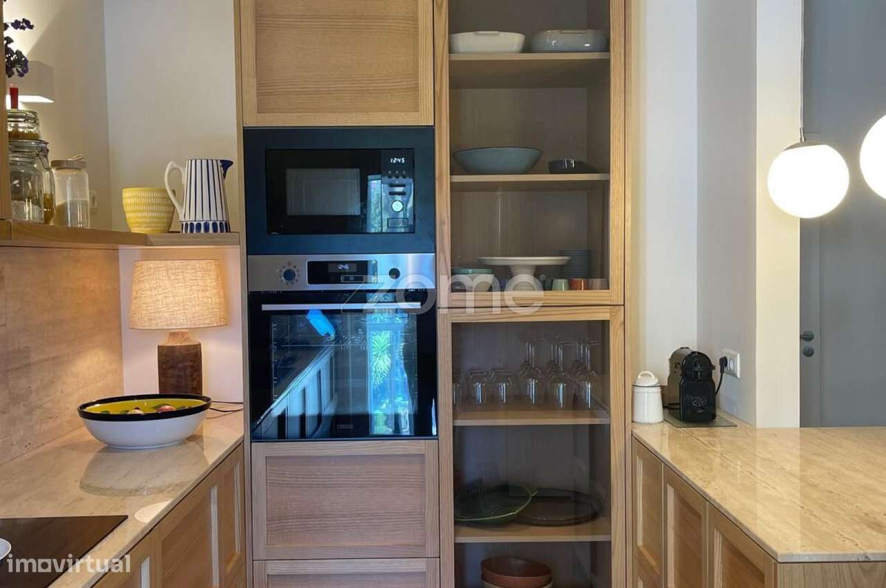 Apartamento T2 Renovado | Praça da Pedra Verde – Porto-3