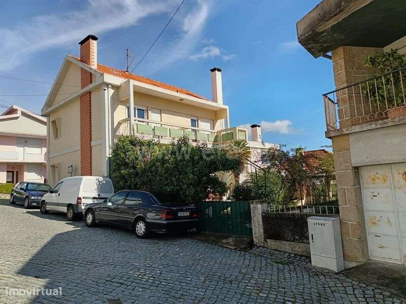 Moradia Isolada T4 / Covilhã, Covilhã - Grande imagem: 2/8