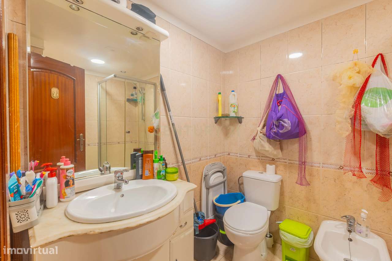 Apartamento T2 em Queluz (Pendão) com ou sem investimento!!-9