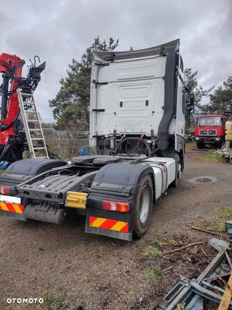 Mercedes-Benz ACTROS - 5