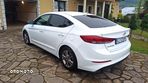 Hyundai Elantra - 5