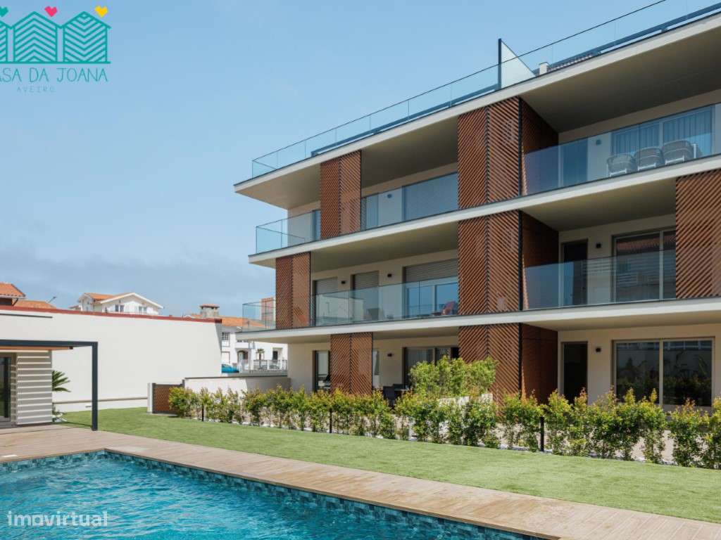 Apartamento T2 com Terraço na Praia da Barra-16