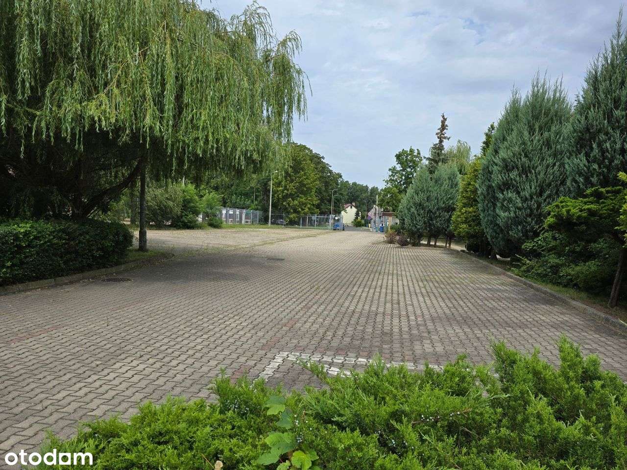 Obiekt biurowo-magzynowo-produkcyjny w Lubinie - Pełny obrazek: 2/10