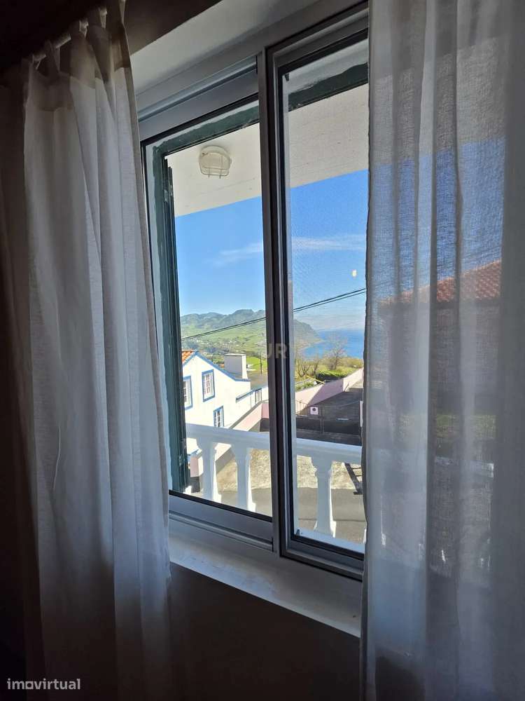 Moradia T5 Totalmente Equipada e Renovada com Vista Deslumbrante – Lom-21