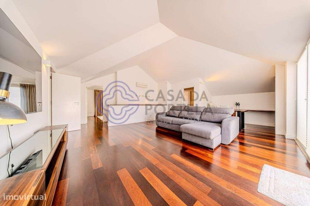 Apartamento Duplex T5 de Luxo com Terraço, Piscina e Garagem – Estoril-54