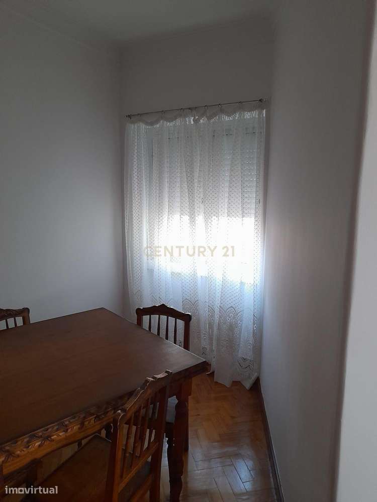 Encantador Apartamento T1 em Amadora,1ºAndar Sem Elevador Perto da Es - Grande imagem: 5/17