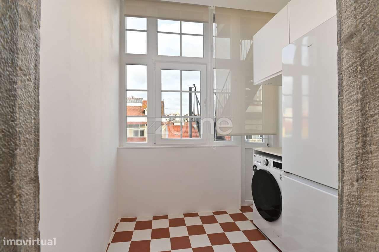 Apartamento T2+1 Renovado na Avenida Almirante Reis-18