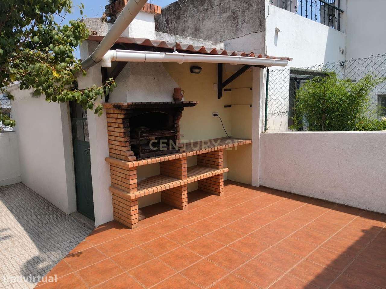 Moradia isolada  T2+2 no centro da Quinta do conde - Excelente oportun-13
