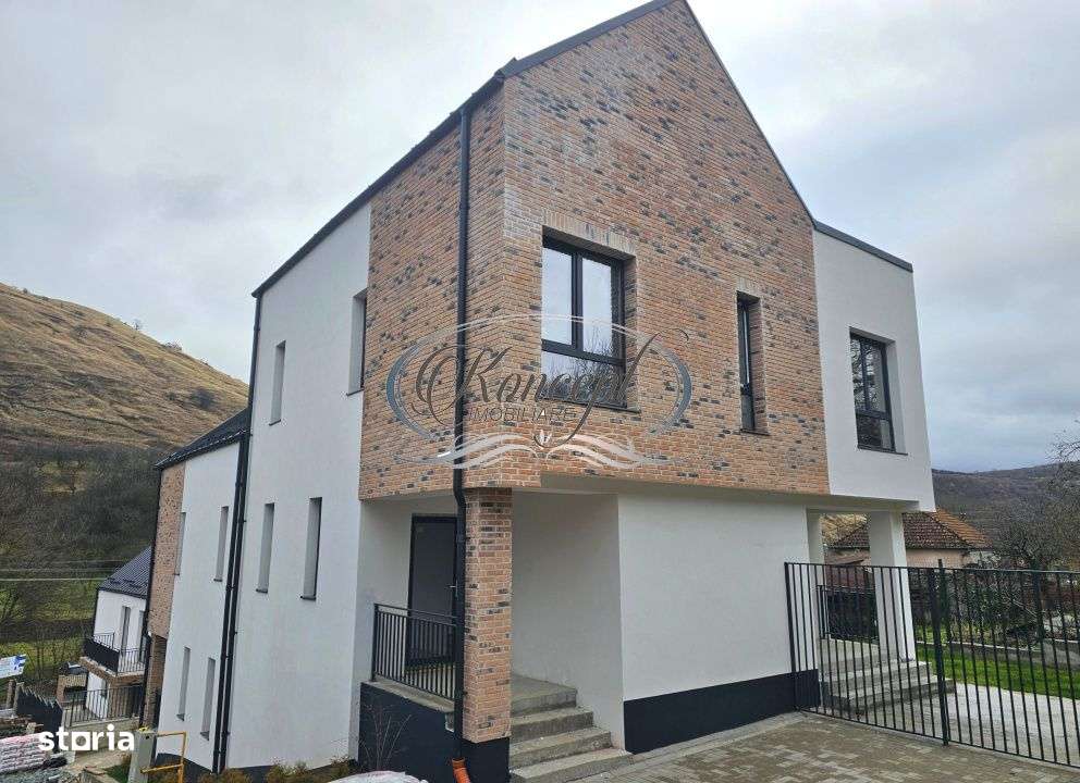 Locuinta spatioasa in ansamblu restrans din Tauti - Imagine principală: 2/8