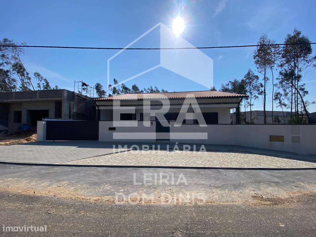 Moradia T3 Nova em Leiria-0