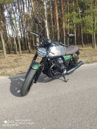 Moto Guzzi V7 - 1